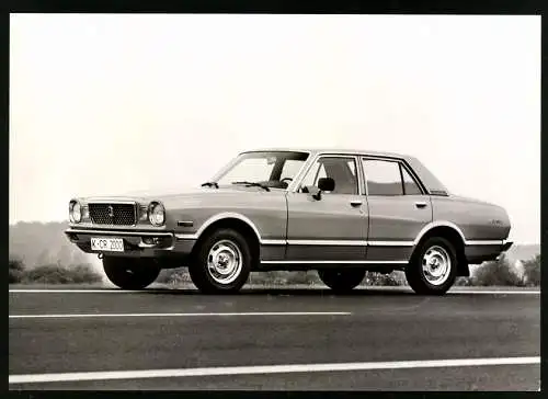 Fotografie Auto Toyota Cressida Limousine, Werkfoto