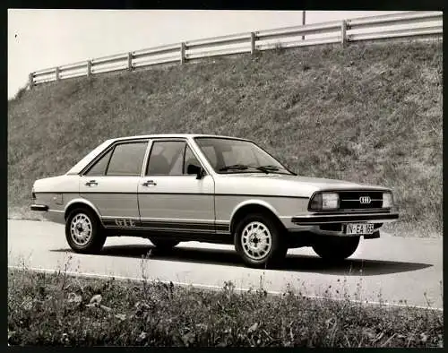 Fotografie Auto Audi 80 GTE, Limousine Kennzeichen Ingolstadt, Werkfoto