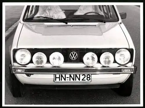 Fotografie Auto Volkswagen VW Golf I, PKW mit Rallye Zusatzscheinwerfern