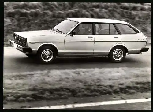 Fotografie Auto Datsun Sunny Traveller Kombi, Werkfoto