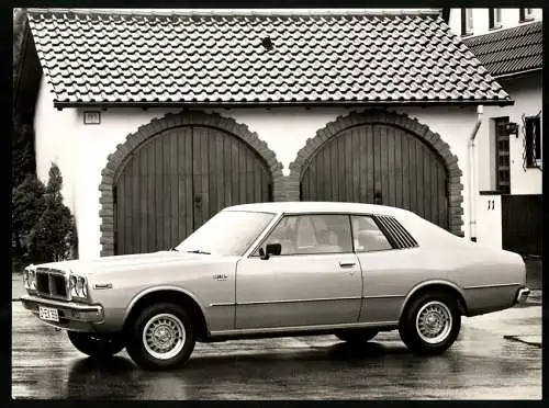 Fotografie Auto Datsun 200 L Coupe, Werkfoto