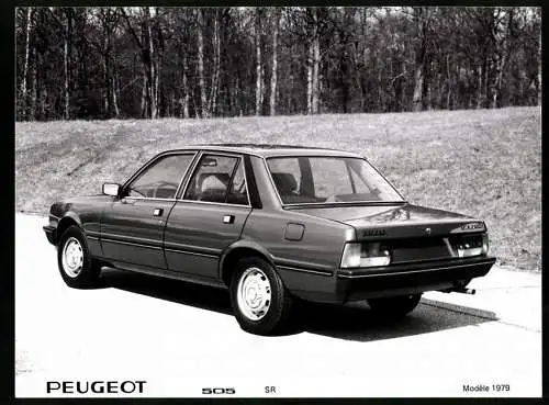 Fotografie Auto Peugeot 505 SR, Limousine Modell 1979, Werkfoto