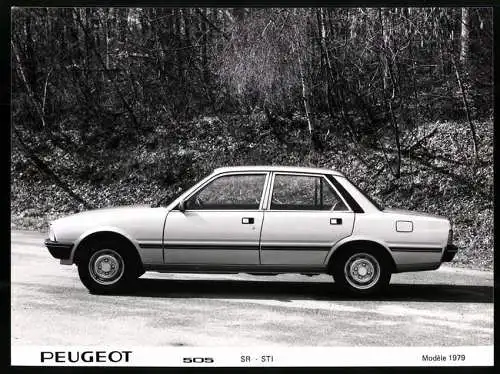 Fotografie Auto Peugeot 505 SR-STI, Limousine Modell 1979, Werkfoto