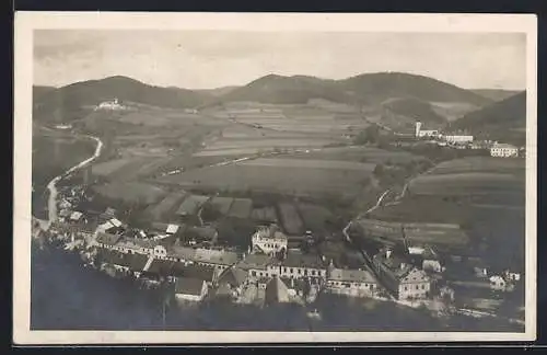 AK Mühldorf /Wachau, Luftbild mit Strassenpartie