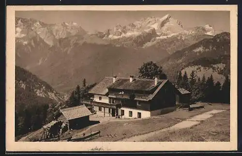 AK Garmisch, Gasthaus Eckbauer gegen die Zugspitze