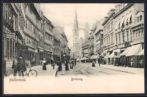 AK Halberstadt, Belebte Szene vom Breiteweg