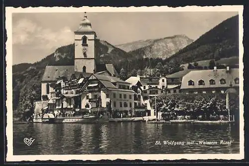 AK St. Wolfgang, Kirche und Hotel Weisses Rössl am Seeufer