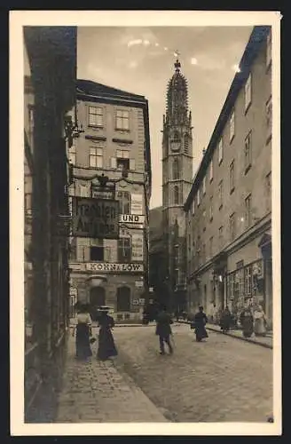 AK Wien, die Salvatorgasse mit Kirche