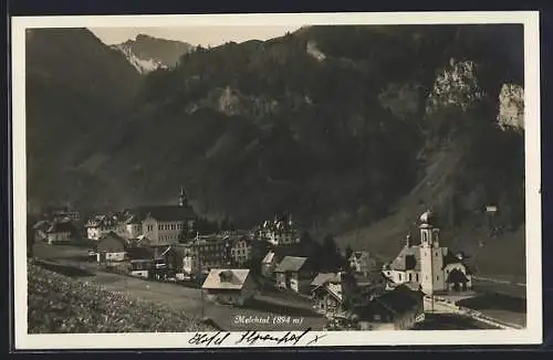 AK Melchtal, Ortsansicht mit Berghängen