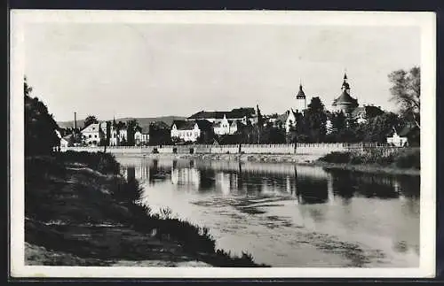 AK Hranice nad Becvou, Teilansicht am Fluss