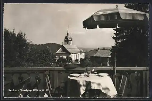 AK Menzberg, Blick von der Terrasse des Kurhauses auf die Kirche