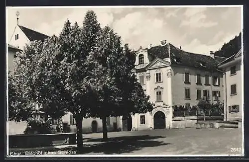 AK Chur, Bischöfliches Schloss mit Brunnen