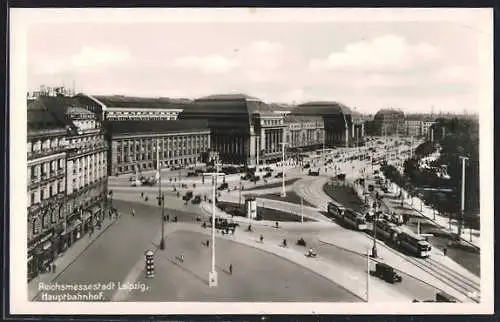 AK Leipzig, Hauptbahnhof, Strassenbahn auf dem Vorplatz