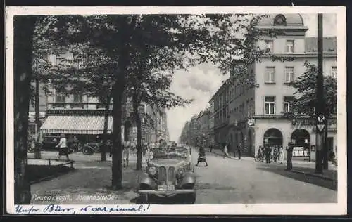 AK Plauen i. Vogtl., Automobil auf der Johannstrasse