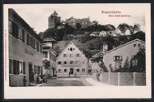 AK Pappenheim / Bayern, Strassenpartie mit Gasthof zum Deutschen Haus, Alte Schlossruine