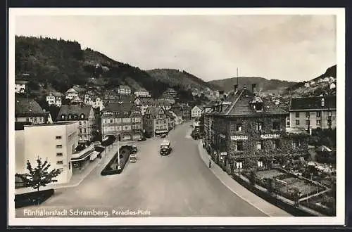 Foto-AK Schramberg, Strasse am Paradies-Platz mit Gasthaus Paradies