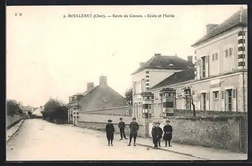 AK Boulleret, Route de Cosne avec école et mairie