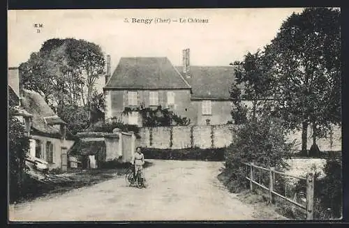 AK Bengy, Le Château et la route avec cycliste