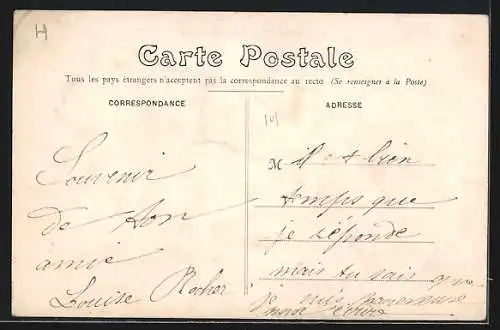 AK Allogny, Mairie et Écoles avec enfants devant le bâtiment