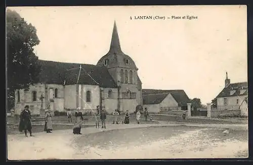 AK Lantan, Place et Église