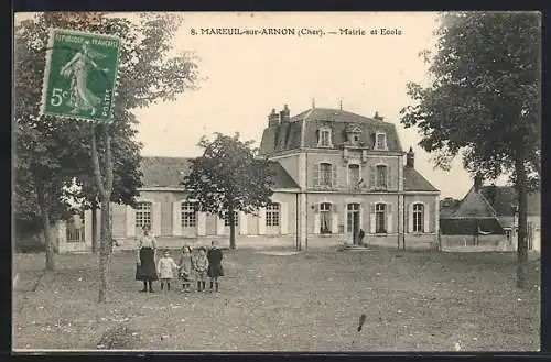 AK Mareuil-sur-Arnon, Mairie et École