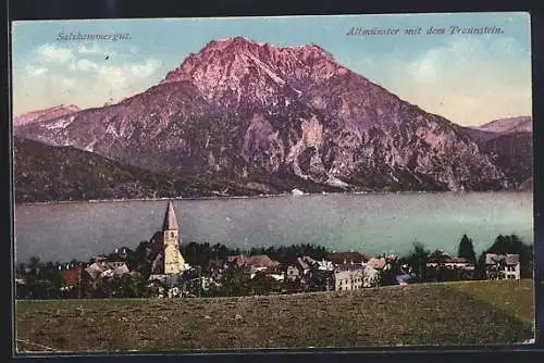 AK Altmünster, Blick über den Ort mit Kirche zum Traunstein