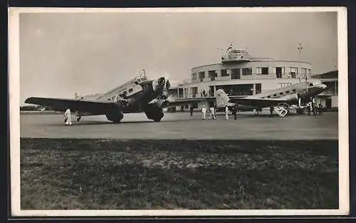 AK Budapest, Air France-Flugzeug auf dem Flughafen