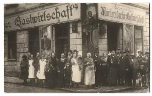 10 Fotografien unbekannter Fotograf, Ansicht Wien, Bäckerei Anton Strauss, Festwagen, Biergarten, Hotel zur Gold Sonne