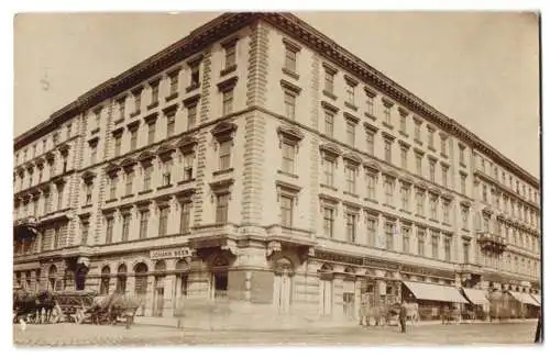 10 Fotografien unbekannter Fotograf, Ansicht Wien, Bäckerei Anton Strauss, Festwagen, Biergarten, Hotel zur Gold Sonne