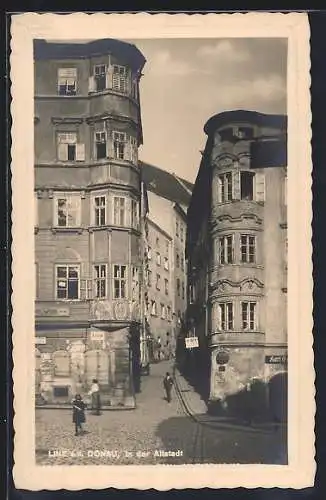 AK Linz a. d. Donau, Blick in eine Gasse der Altstadt