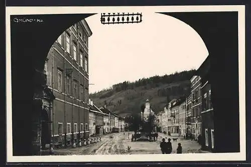 AK Gmünd, Blick durch das Tor auf den Stadtplatz