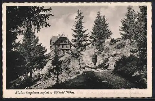 AK Stubenberghaus auf dem Schöckl, Wanderer auf dem Weg zur Berghütte