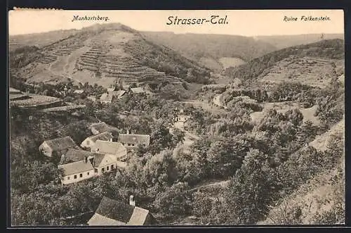 AK Strass im Strassertale, Ortsansicht mit Ruine Falkenberg und Manhartsberg