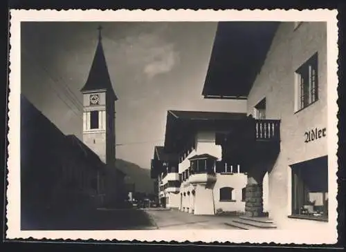 AK Wörgl /Unterinntal, Ortspartie mit Blick zur Kirche