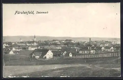 AK Fürstenfeld /Steiermark, Ortsansicht übers Feld