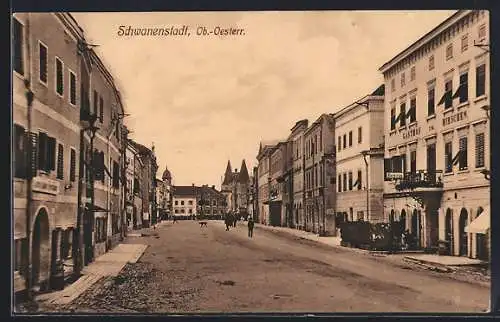 AK Schwanenstadt, Strassenpartie mit Gasthof zum Hirschen