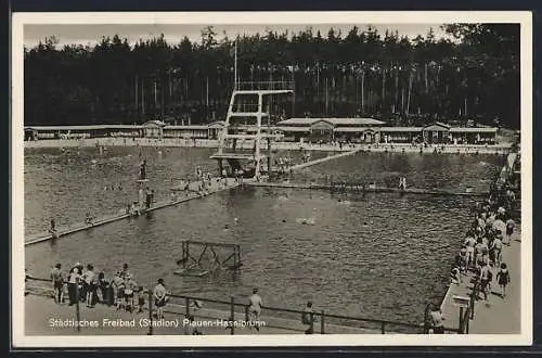 AK Plauen-Haselbrunn, Städtisches Freibad mit Badegästen