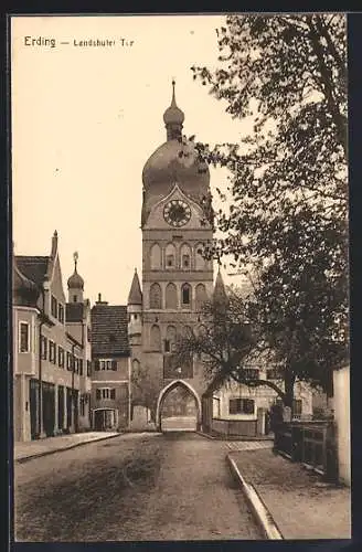 AK Erding, Landshuter Tor bei Dämmerung