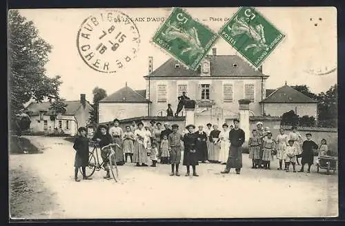 AK Aubigny-sur-Nère, Place de la Mairie avec enfants et habitants