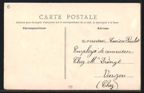 AK Bruère, Vue du centre avec monument et café au coin