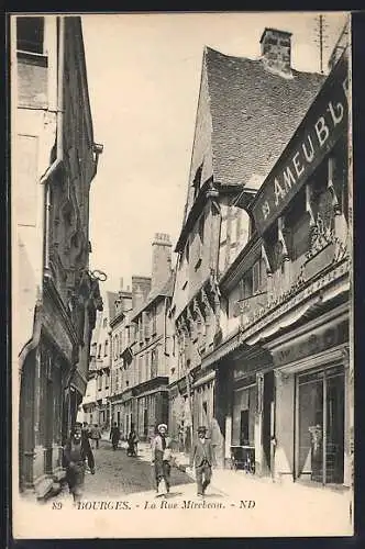 AK Bourges, La Rue Mirebeau animée avec boutiques et passants