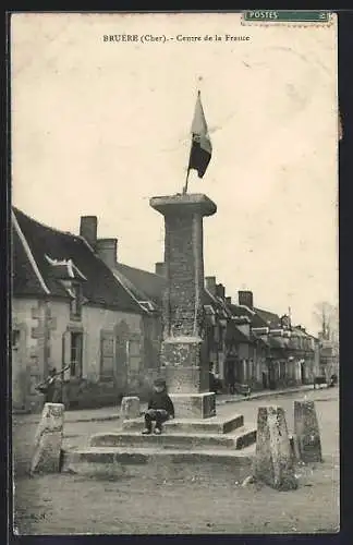 AK Bruère, Monument au centre du village avec drapeau tricolore