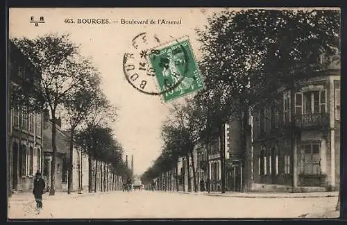 AK Bourges, Boulevard de l`Arsenal avec arbres et bâtiments historiques