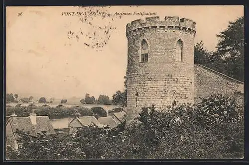 AK Pont-de-l`Arche, Anciennes fortifications et vue sur la rivière