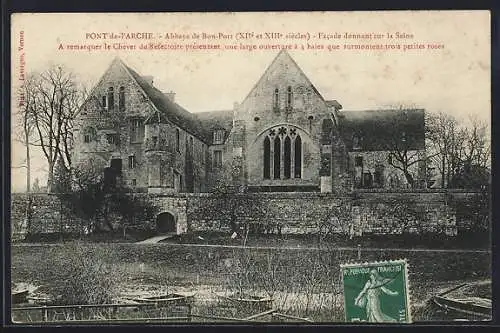 AK Pont-de-l`Arche, Abbaye de Bon-Port, facade sur la Seine, abside du réfectoire avec trois rosaces