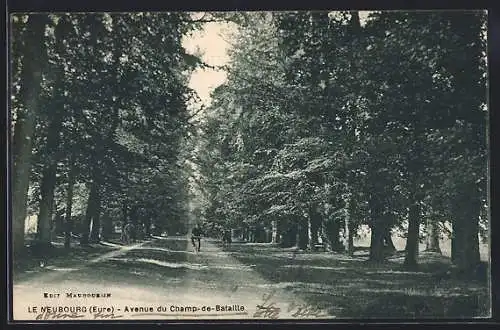 AK Le Neubourg, Avenue du Champ-de-Bataille