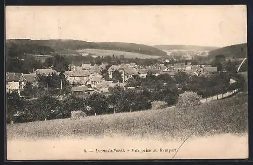 AK Lyons-la-Forêt, Vue prise du Rempart