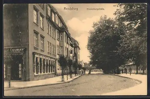 AK Rendsburg, Hindenburgstrasse mit Kaisercafe