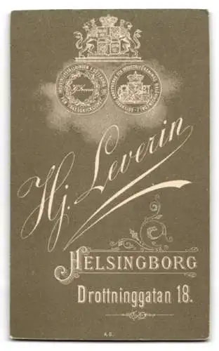 Fotografie Hj. Leverin, Helsingborg, Drottninggatan 18, Porträt zweier Damen