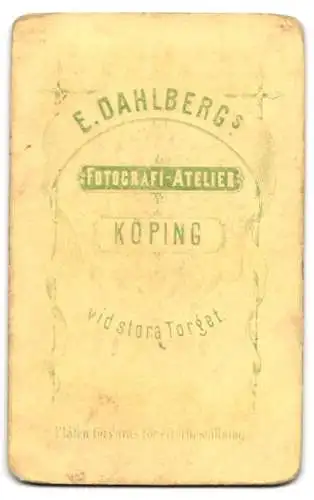 Fotografie E. Dahlberg, Köping, Porträt eines Herrn mit Koteletten